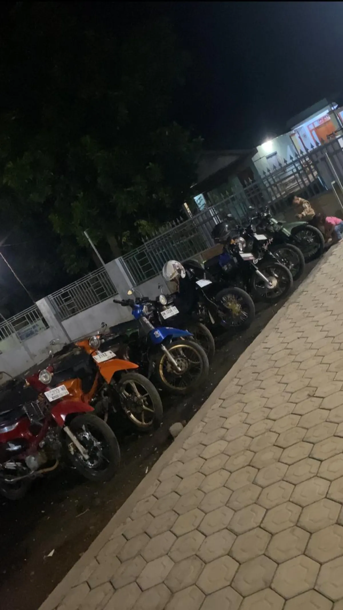 Solid! Begini Cara C70 Kaconk Kraksaan Jaga Eksistensi Motor Klasik Lewat Kopdar Bulanan